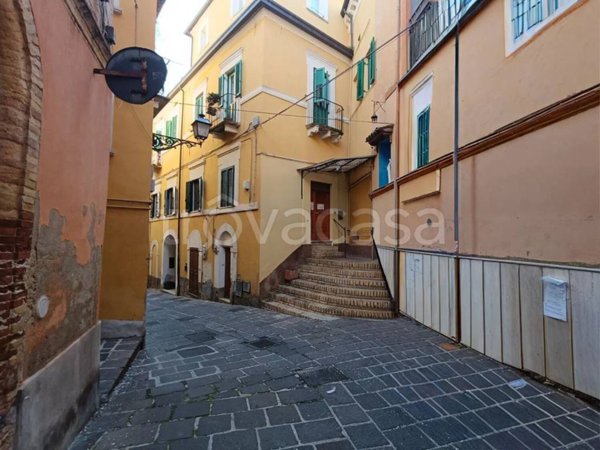 appartamento in vendita a Chieti in zona Centro Città