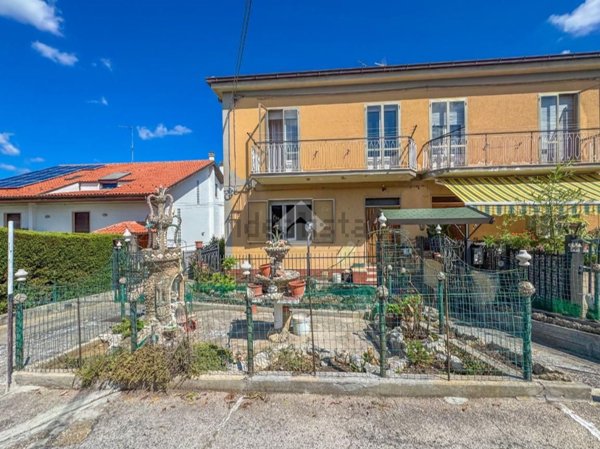 casa semindipendente in vendita a Chieti