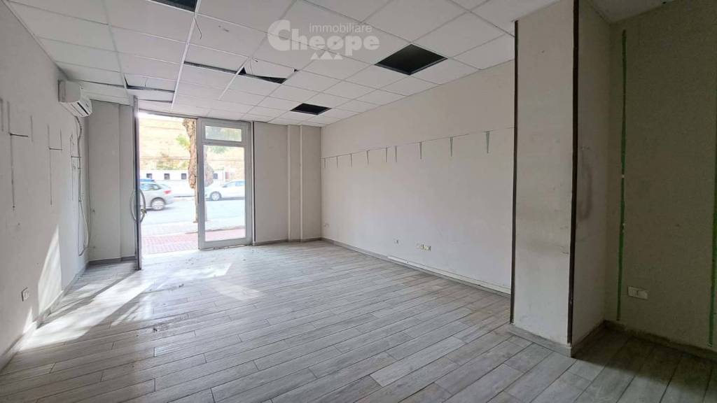 negozio in vendita a Chieti