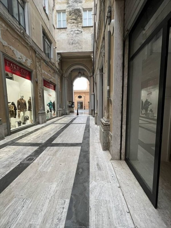 locale commerciale in vendita a Chieti in zona Centro Città