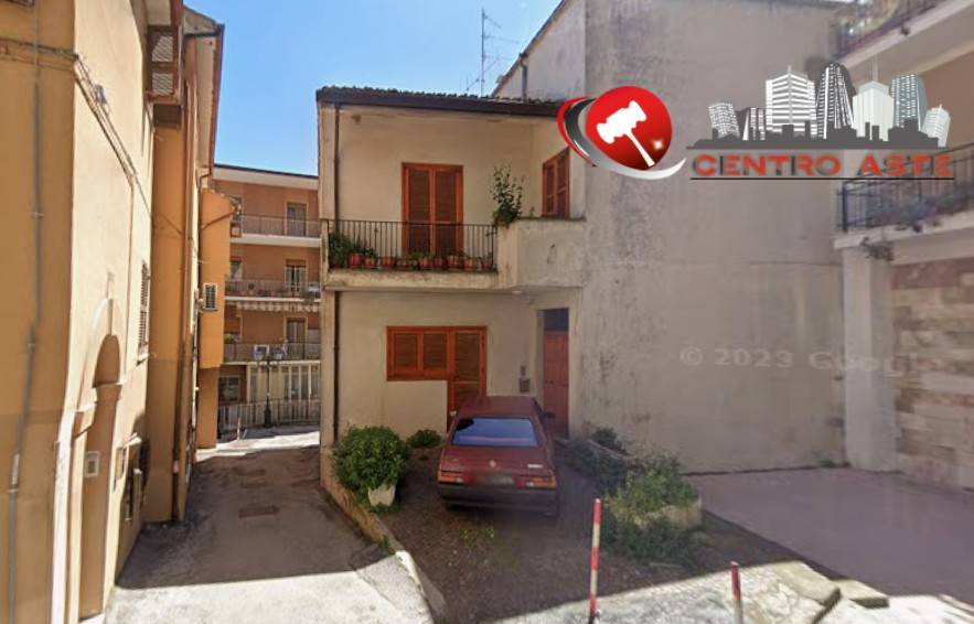 casa indipendente in vendita a Chieti
