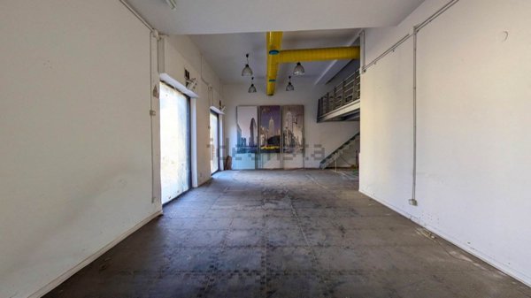 locale commerciale in vendita a Chieti in zona Viale Amendola