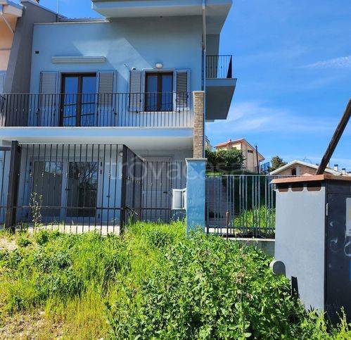 casa indipendente in vendita a Chieti in zona La Villetta
