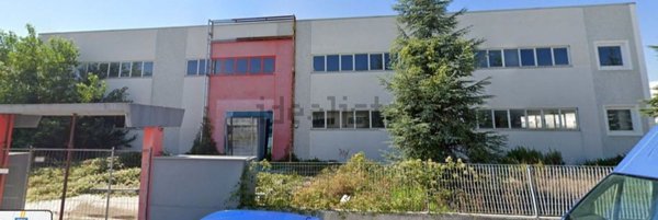 capannone in vendita a Chieti in zona Centro Città