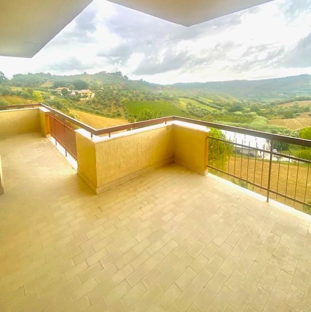 appartamento in vendita a Chieti in zona Centro Città