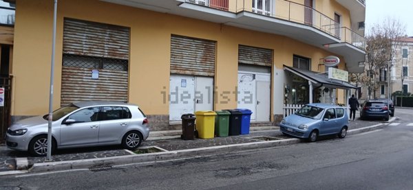 negozio in vendita a Chieti in zona Viale Amendola