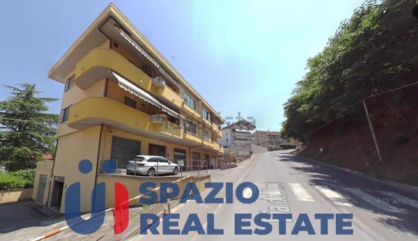 locale commerciale in vendita a Chieti