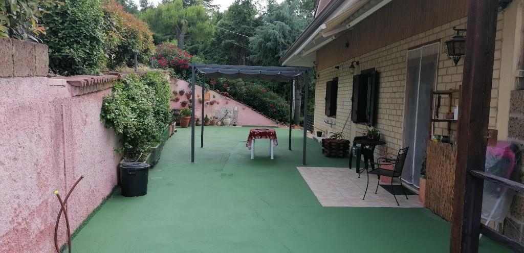 casa indipendente in vendita a Chieti in zona Chieti Scalo