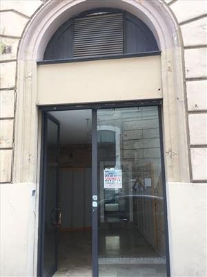 locale commerciale in vendita a Chieti in zona Centro Città