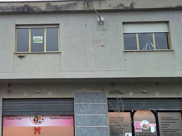 ufficio in vendita a Chieti in zona Chieti Scalo