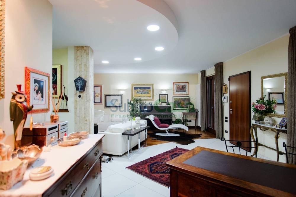 casa indipendente in vendita a Chieti in zona Chieti Scalo