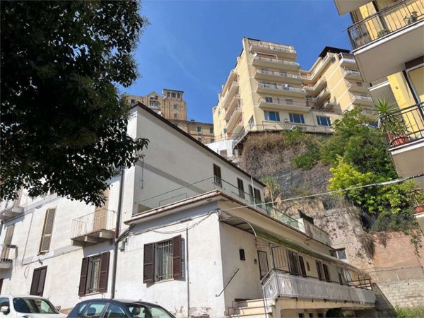 appartamento in vendita a Chieti in zona Tricalle