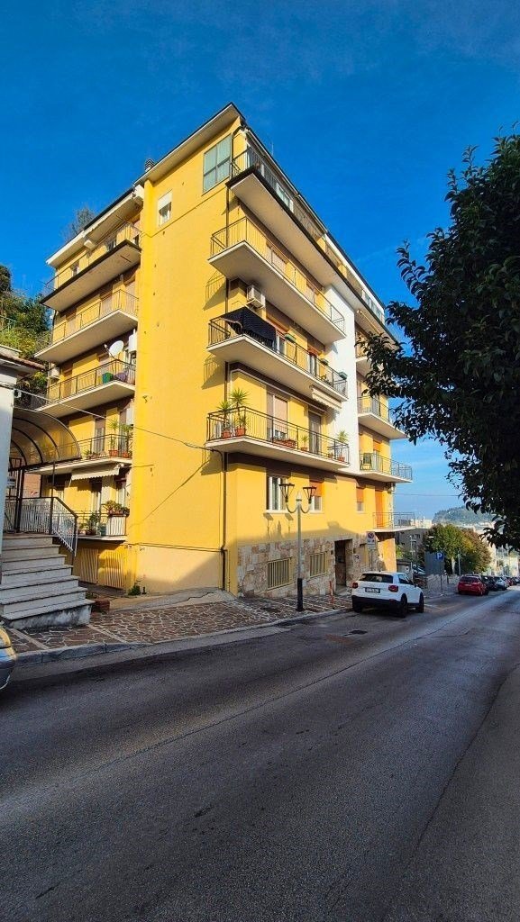 appartamento in vendita a Chieti in zona Tricalle