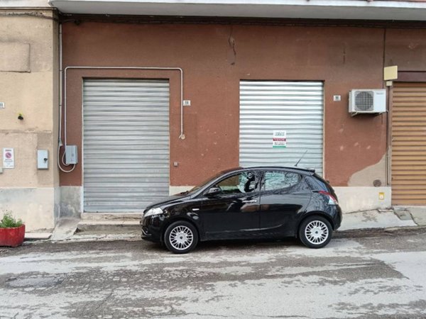 locale commerciale in vendita a Chieti