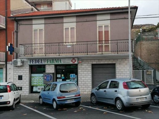 casa indipendente in vendita a Chieti in zona Sant'Anna