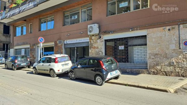negozio in vendita a Chieti in zona Centro Città