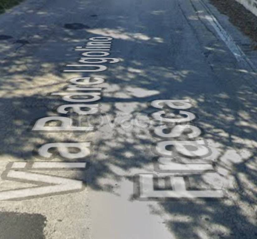 locale commerciale in vendita a Chieti in zona Chieti Scalo