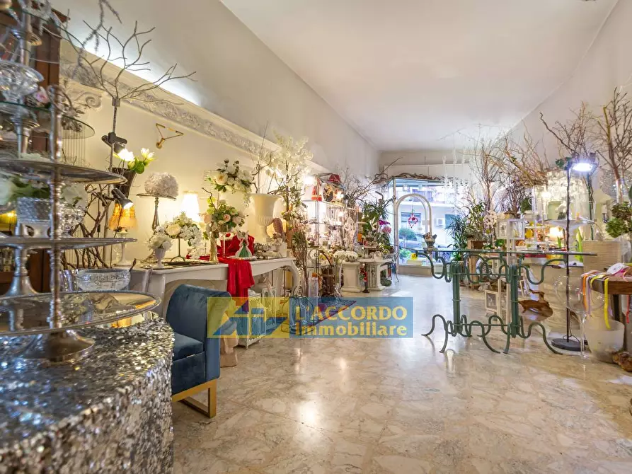 locale commerciale in vendita a Chieti in zona Centro Città