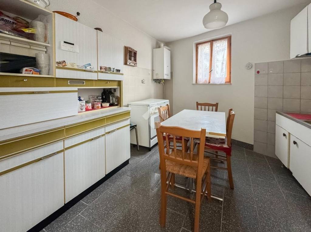 casa indipendente in vendita a Chieti in zona Centro Città