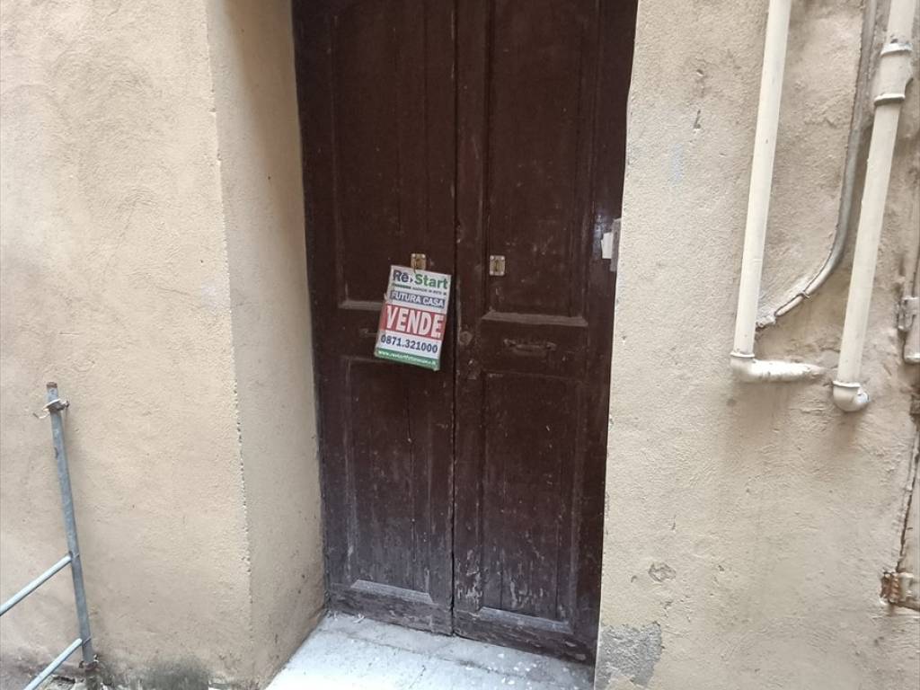 locale commerciale in vendita a Chieti