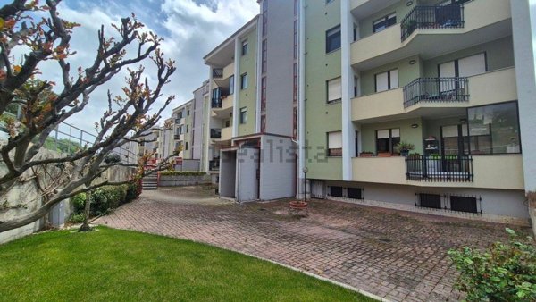 appartamento in vendita a Chieti in zona Tricalle