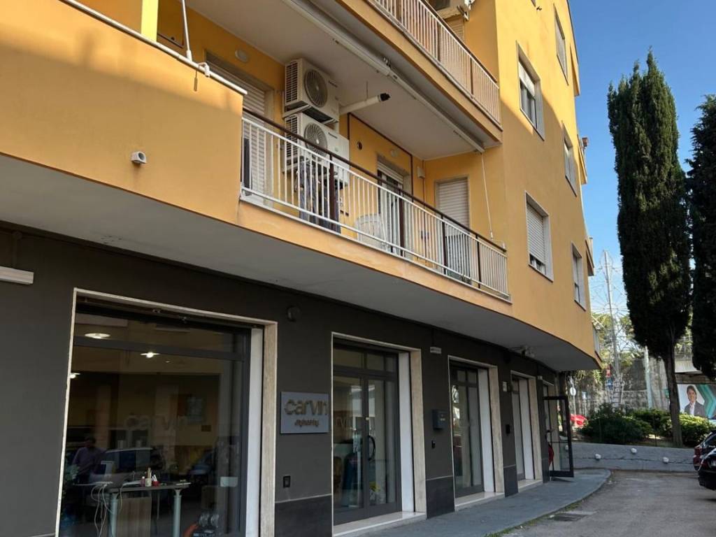 negozio in vendita a Chieti in zona Chieti Scalo