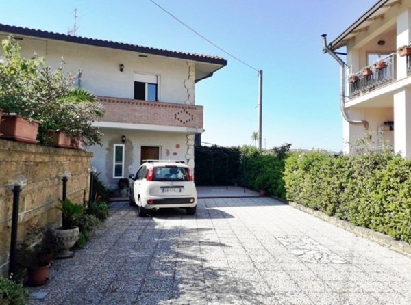 casa indipendente in vendita a Chieti