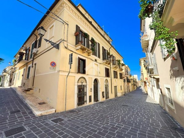 appartamento in vendita a Chieti in zona Centro Città