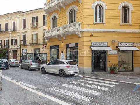 negozio in vendita a Chieti in zona Centro Città