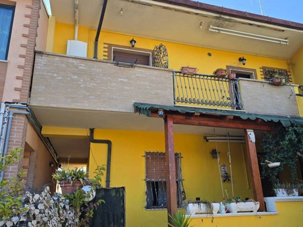 appartamento in vendita a Chieti in zona Colle dell'Ara