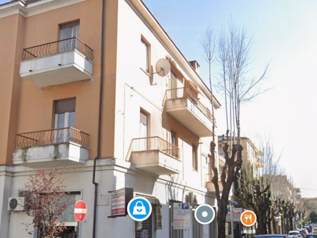 negozio in vendita a Chieti in zona Chieti Scalo