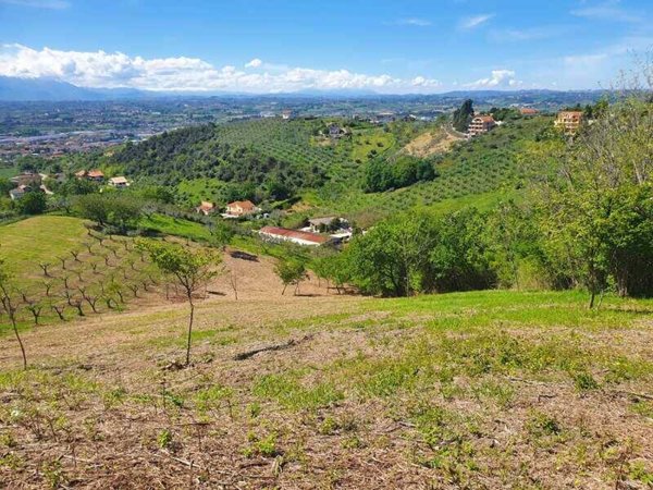 casale in vendita a Chieti in zona San Salvatore