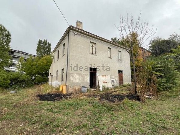 casa indipendente in vendita a Chieti