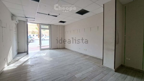 locale commerciale in vendita a Chieti