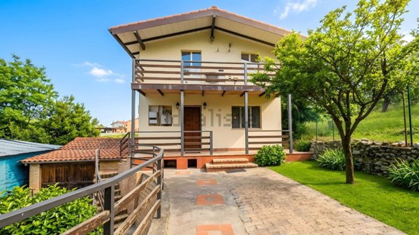 casa indipendente in vendita a Chieti