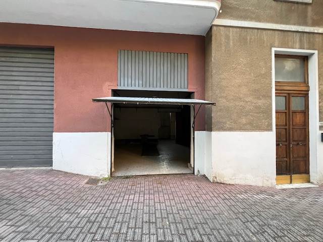 locale di sgombero in vendita a Chieti in zona Madonna degli Angeli
