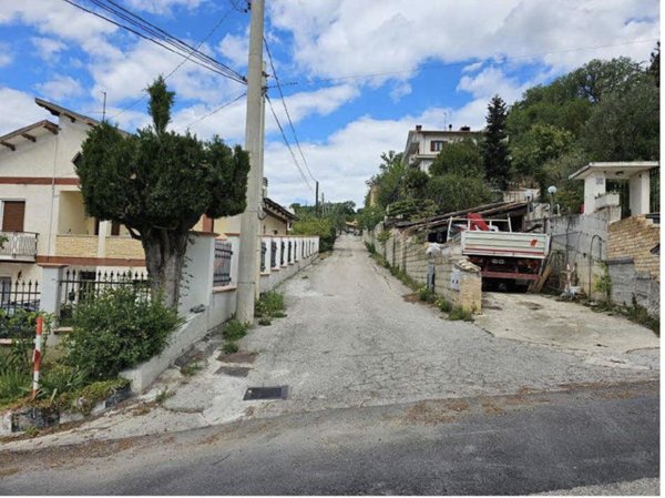 terreno agricolo in vendita a Chieti in zona San Salvatore