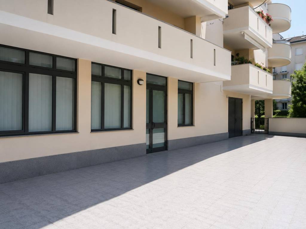 negozio in vendita a Chieti in zona Chieti Scalo