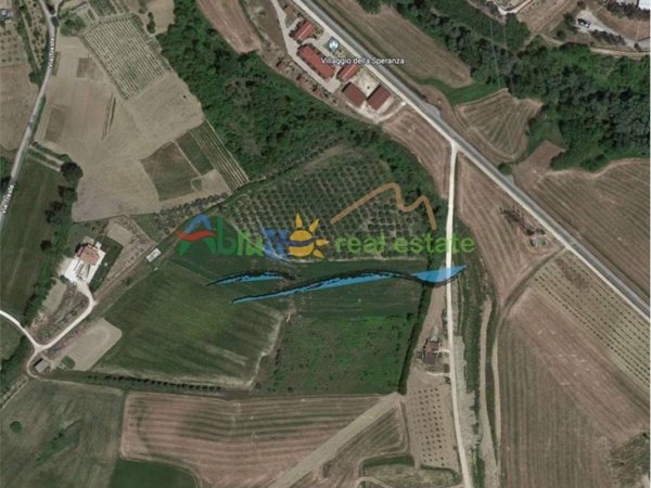 terreno agricolo in vendita a Chieti in zona San Salvatore