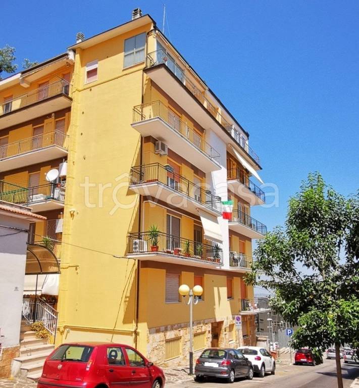 appartamento in vendita a Chieti in zona Tricalle