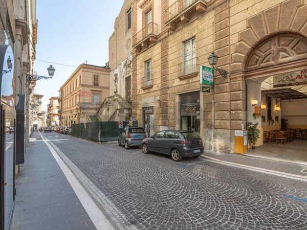 negozio in vendita a Chieti in zona Centro Città