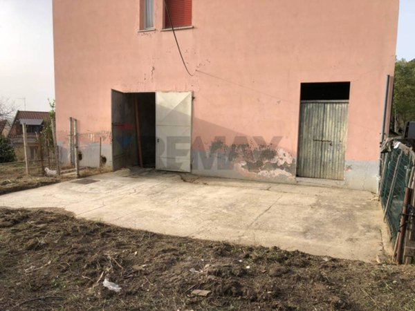 casa indipendente in vendita a Chieti
