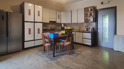 casa indipendente in vendita a Chieti in zona Viale Europa