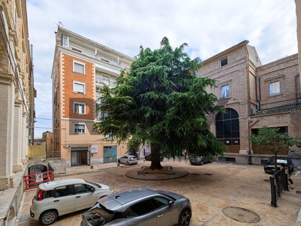 appartamento in vendita a Chieti in zona Centro Città