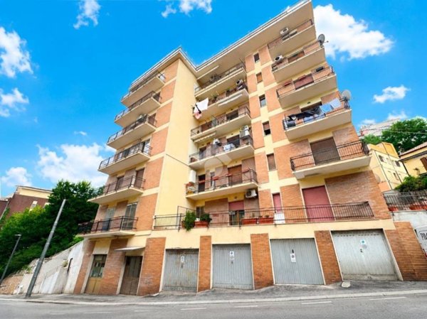 appartamento in vendita a Chieti in zona Centro Città