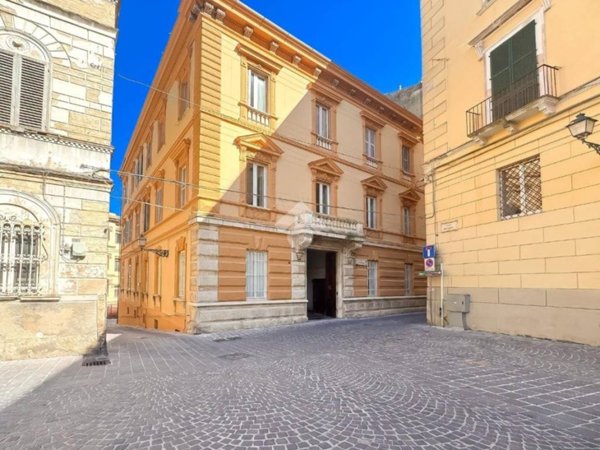 appartamento in vendita a Chieti in zona Centro Città