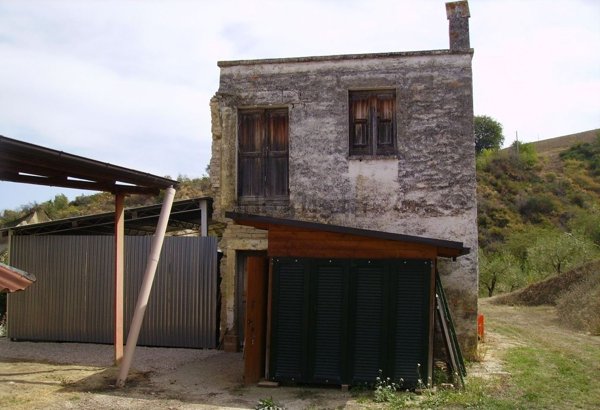 casa indipendente in vendita a Chieti in zona Casone del Tratturo