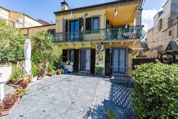casa semindipendente in vendita a Chieti