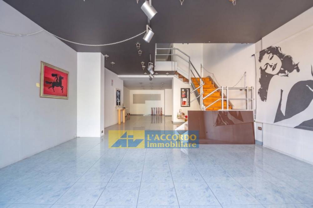 ufficio in vendita a Chieti in zona Centro Città