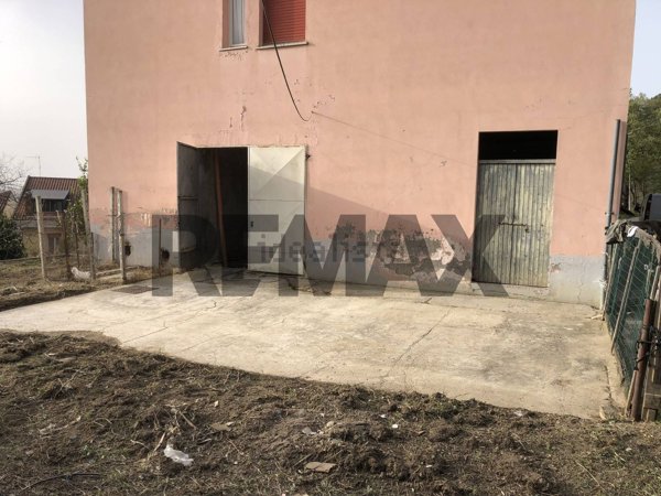 locale di sgombero in vendita a Chieti in zona San Salvatore
